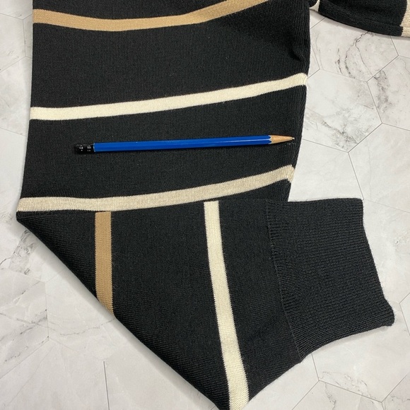 De Blasio Crewneck Sweater Good Used Condition - Picture 7 of 8